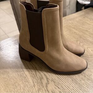 Call it Spring Women’s Suede Tan Ankle Boot Size 9
